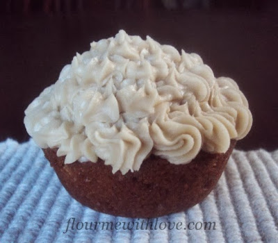 Apple(sauce) Spice Muffins with Penuche Frosting