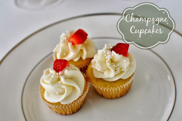 http://www.mommyinsports.com/2013/12/champagne-cupcakes.html