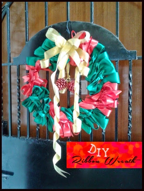 http://coolbreeze10.blogspot.in/2014/12/diy-christmas-ribbon-wreath.html
