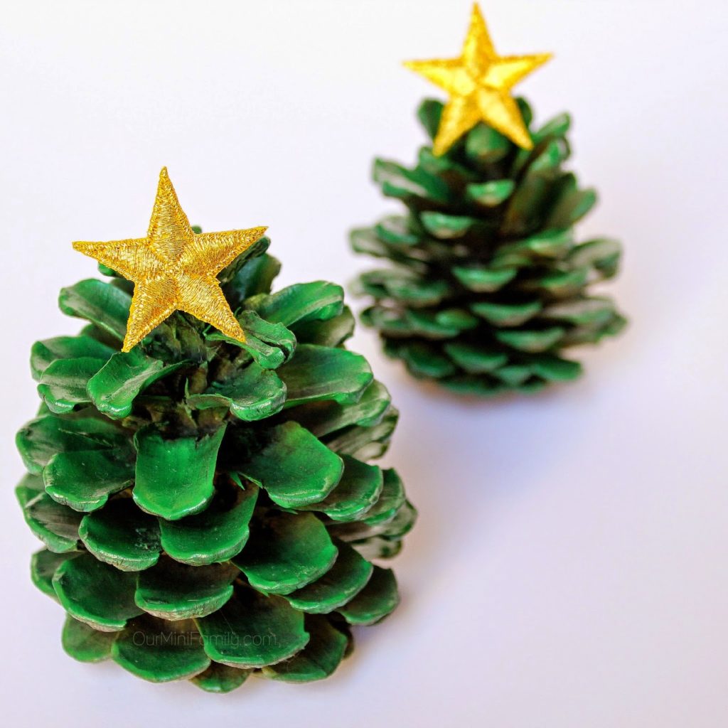 http://www.ourminifamily.com/2014/11/pinecone-christmas-trees.html
