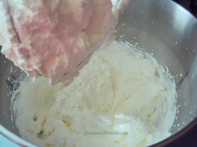 Strawberry Cream Cheese Icebox Cake Recipe, graham crackers, chocolate syrup