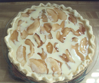 Apple Cream Pie with Walnuts Recipe