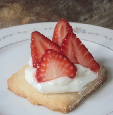 How to Make Easy Strawberry Shortcakes with Greek Yogurt