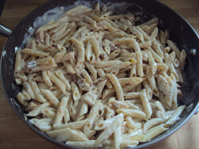 One Pan Chicken Alfredo Pasta; flourmewithlove.com