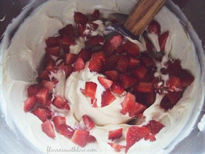Strawberry Butter Crust Delight Recipe