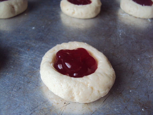 Rich delicious cream cheese cookies filled with your favorite preserves!