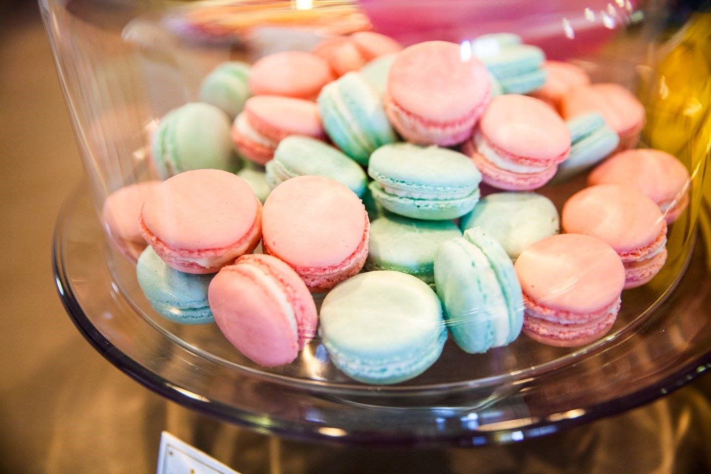 French Macarons from Joselle’s Bakeshop | Flour Me With Love