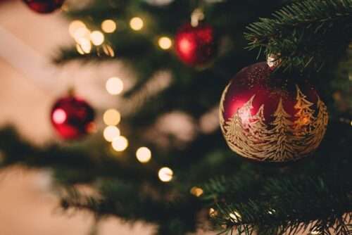 10 Magical Ways to Make This Christmas Extra Special (Without Breaking the Bank!)